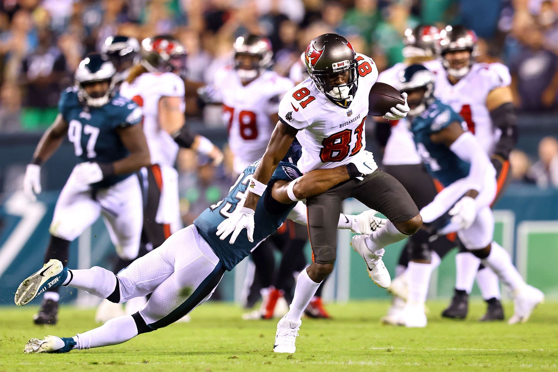 Tampa Bay Buccaneers v Philadelphia Eagles