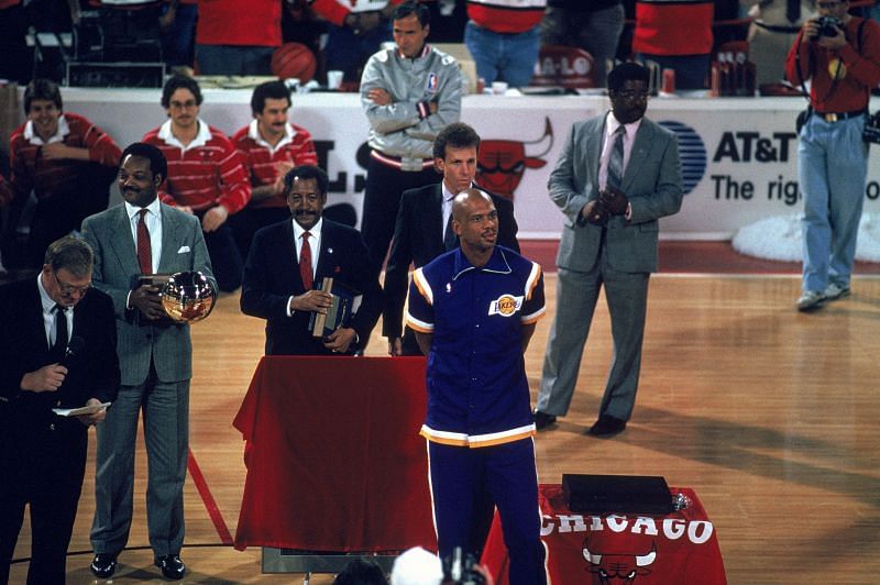 Kareem Abdul-Jabbar, honored by the Chicago Bulls in 1989.