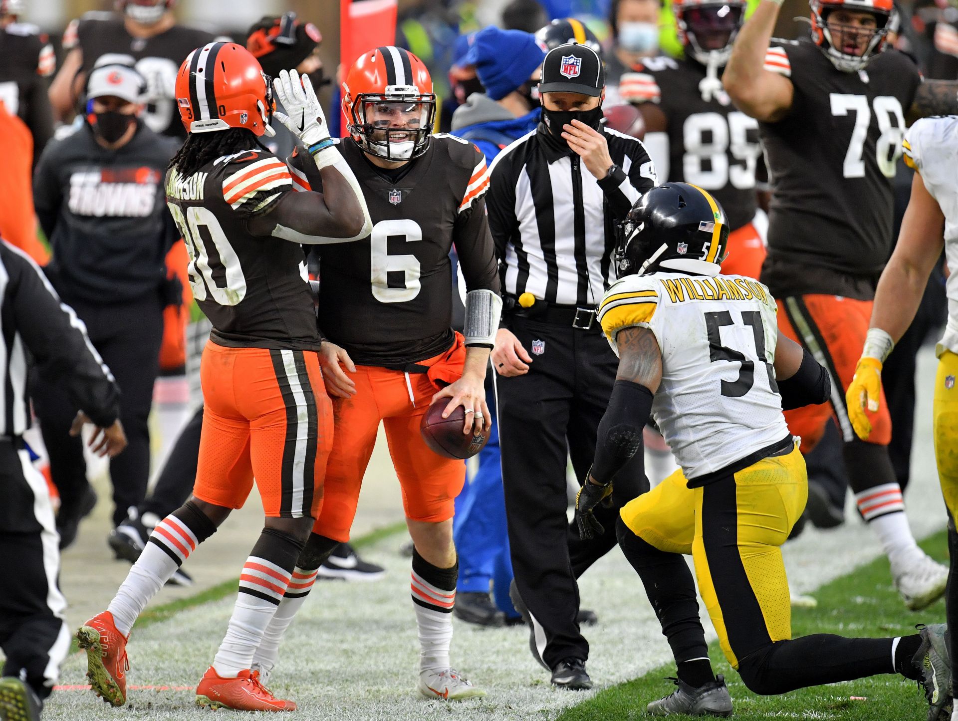 Pittsburgh Steelers vs Cleveland Browns - October 31, 2021