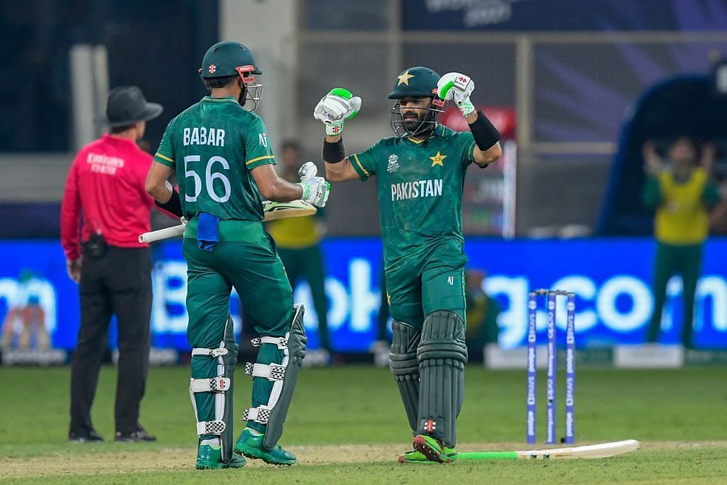 Mohammad Rizwan and Babar Azam were impregnable on Sunday night [Image- Twitter]