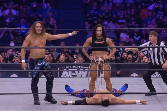 Former WWE Superstar interrupts Joey Janela and Kayla Rossi on AEW Dark