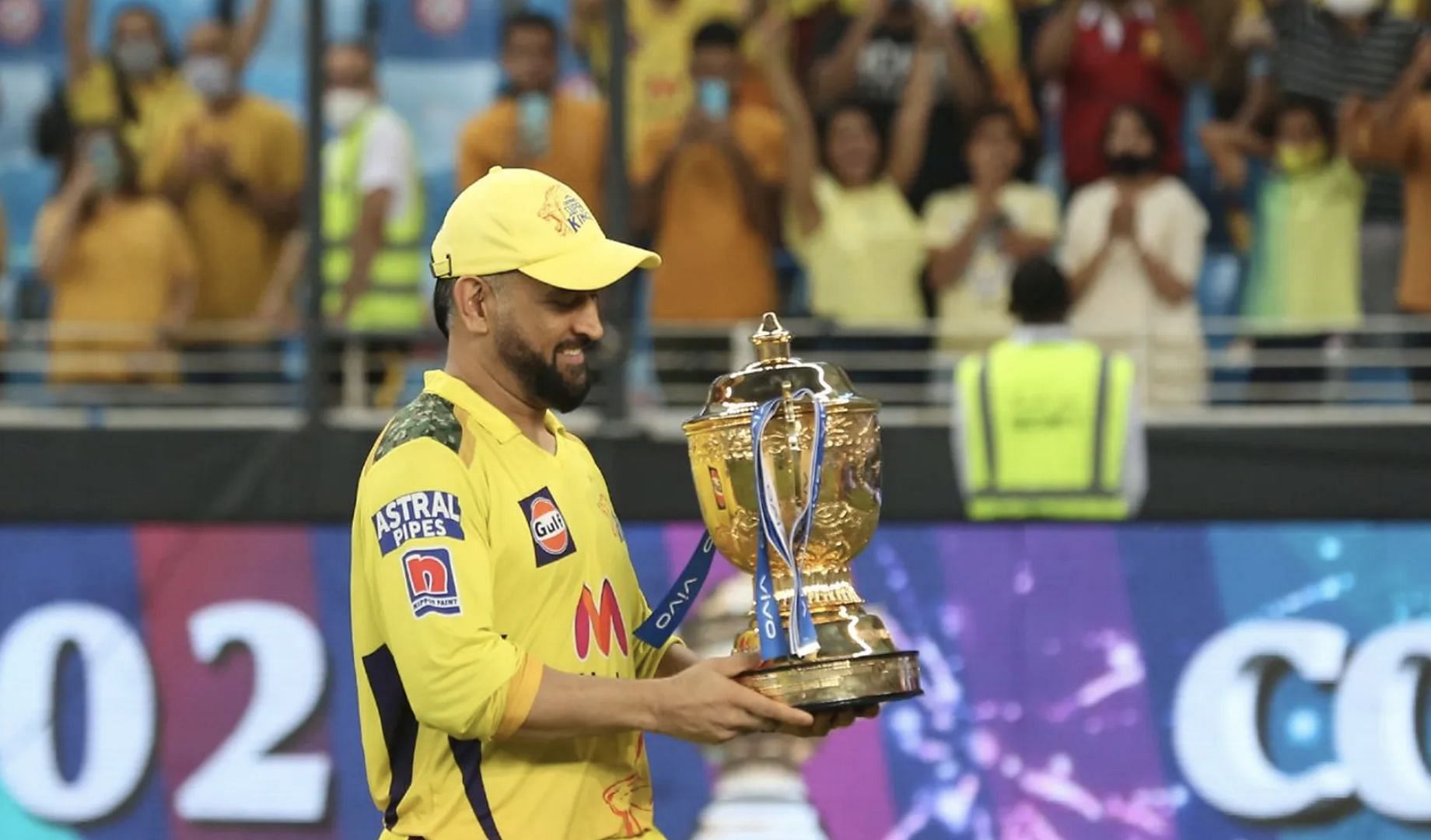 MS Dhoni wins the IPL trophy for the fourth time. (Photo: BCCI)