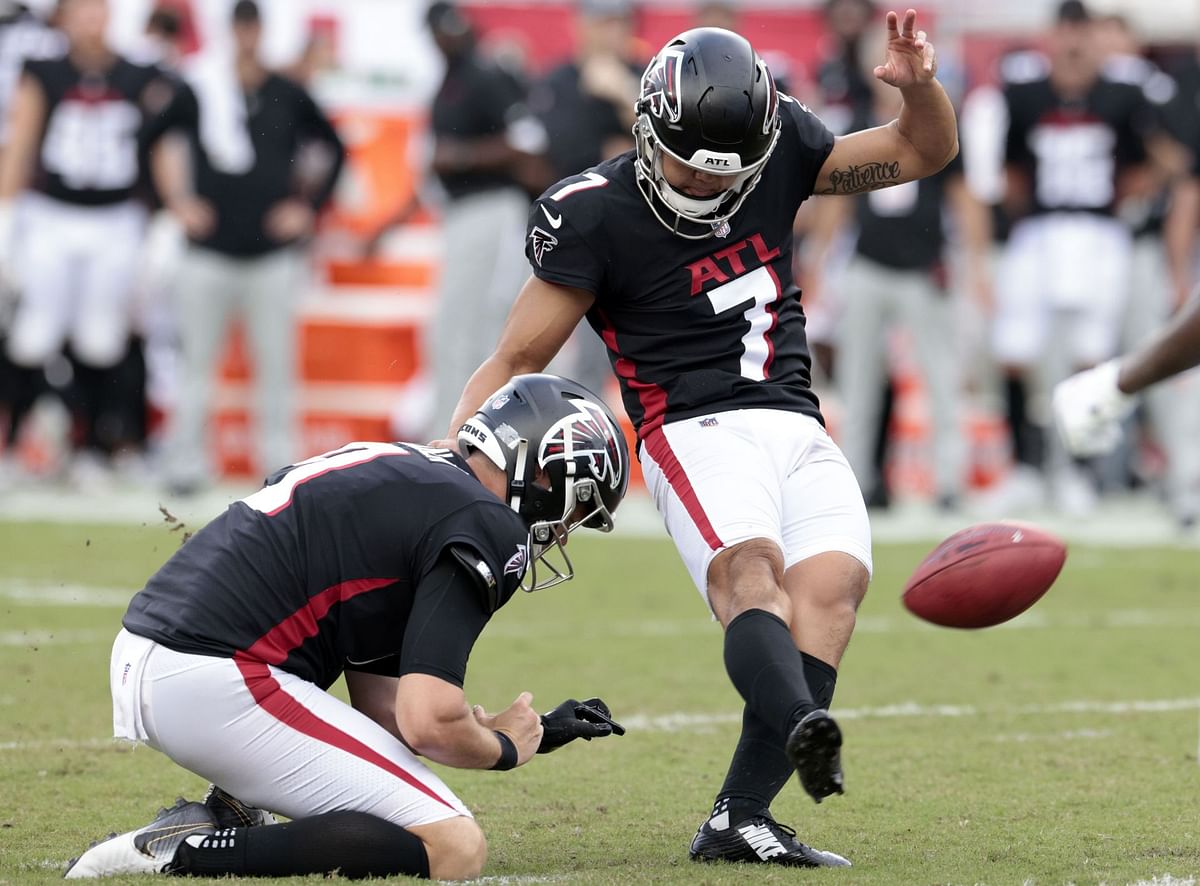 Watch Falcons kicker Younghoe Koo drills last second field goal to