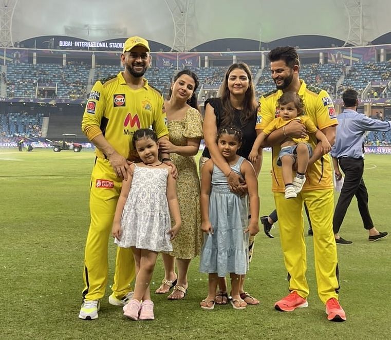 MS Dhoni and Suresh Raina with wife and kids. Pic: CSK/ Twitter