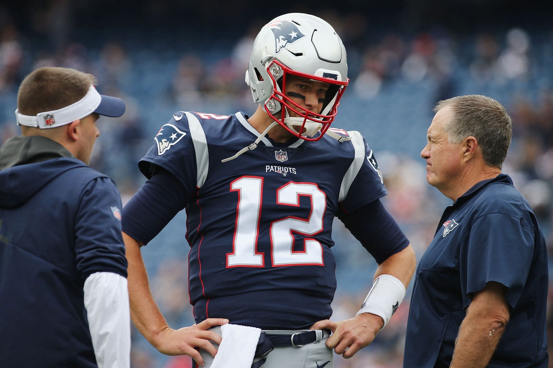 Tom Brady and Bill Belichick share short hug after Patriots vs Bucs