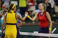 Petra Kvitova (R) lost to Victoria Azarenka at the BNP Paribas Open
