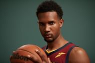 2021 NBA Rookie Photo Shoot - Evan Mobley