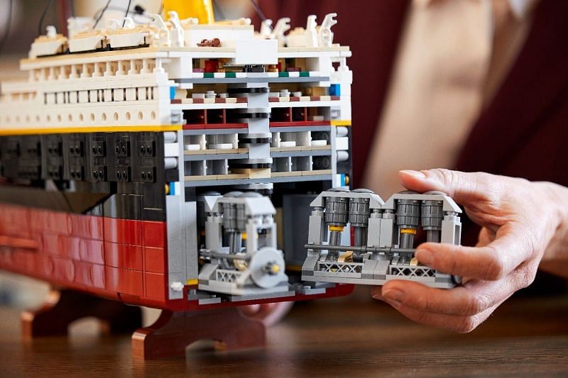 Двигатели (Изображение предоставлено LEGO Group)