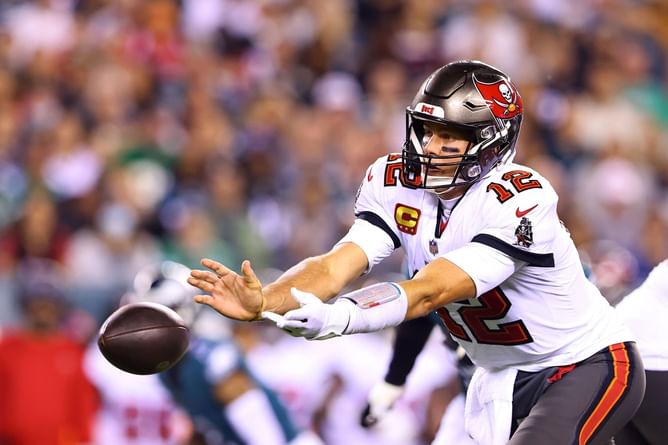 NFL DFS picks: Tom Brady and 4 other players who are overpriced in Week 7