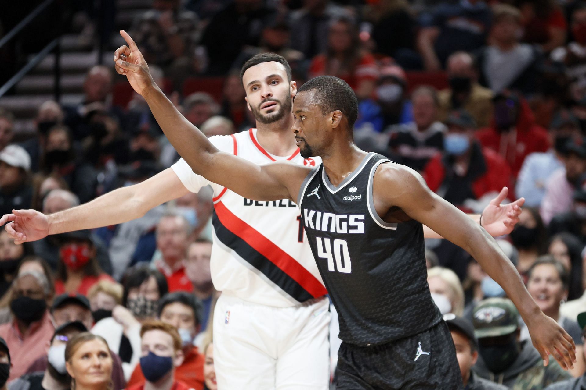 Harrison Barnes (#40) of the Sacramento Kings against the Portland Trail Blazers