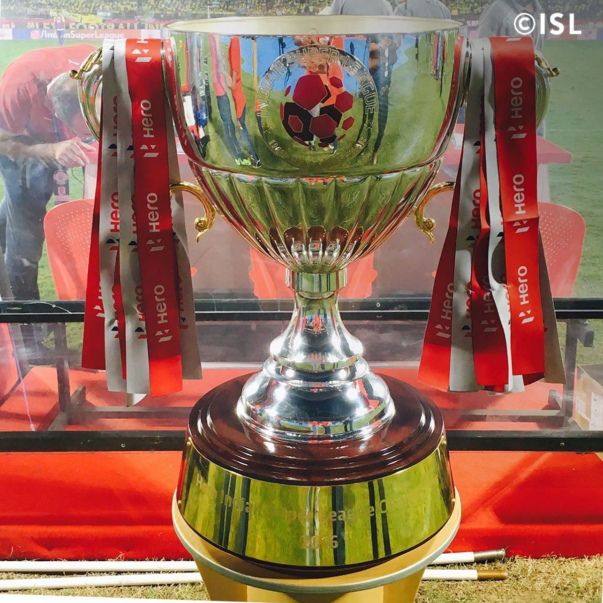 The trophy awarded to the winner of the 7th edition of the ISL (Image via IndSuperLeague/Twitter)