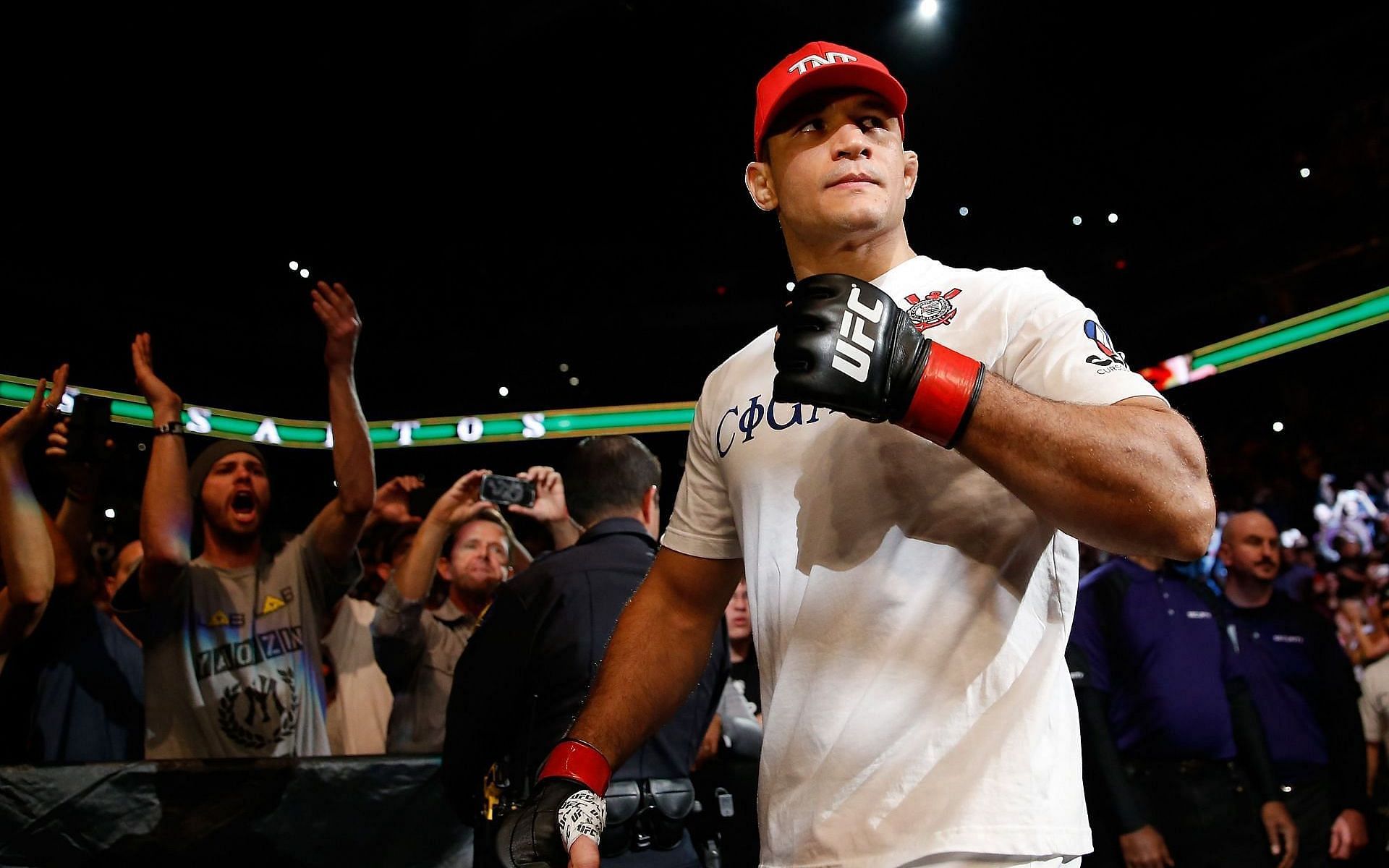 Former UFC heavyweight champ Junior dos Santos is all set for his pro-wrestling debut with AEW this weekend