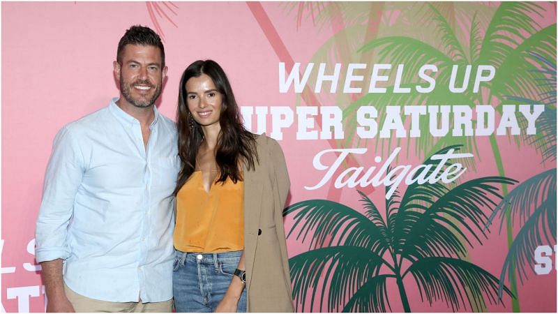 Jesse Palmer and Emely Fardo at Wheels Up members-only Super Saturday Tailgate event (Image via Getty Images)