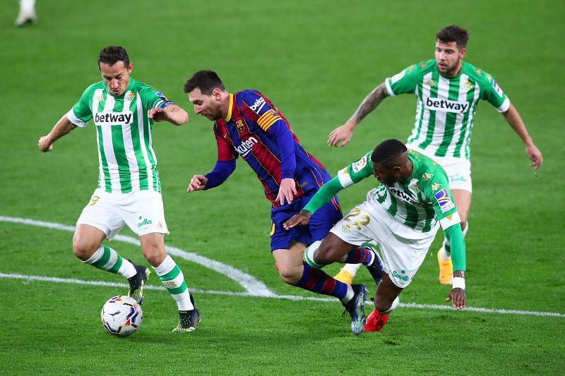 Lionel Messi in action against Real Betis Balompie.