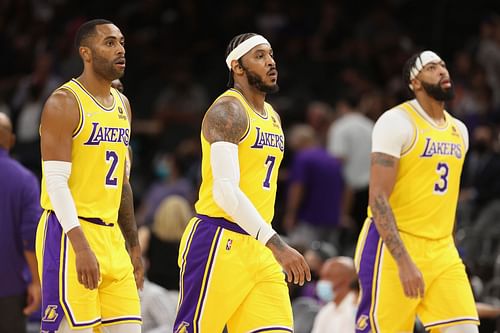 LA Lakers Wayne Ellington, Carmelo Anthony and Anthony Davis during an NBA game.