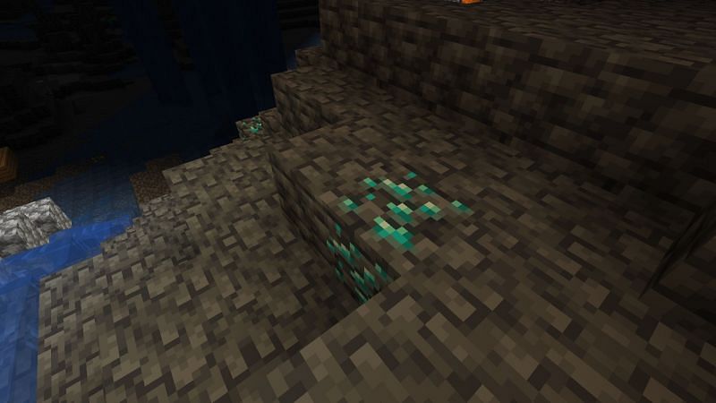 Naturally generated deepslate diamond ores (Image via Mojang)