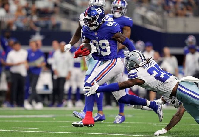 WATCH: Giants WR Kadarius Toney throws a punch at Cowboys safety, gets ejected