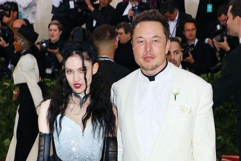 Grimes and Elon Musk at Met Gala 2018 (Image via Getty Images)