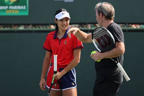 JJeremy Bates traveled with Emma Raducanu to Indian Wells