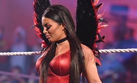 "SHE’S OBSESSED WITH ME!!!"- Former World Champion tweets about Mandy Rose