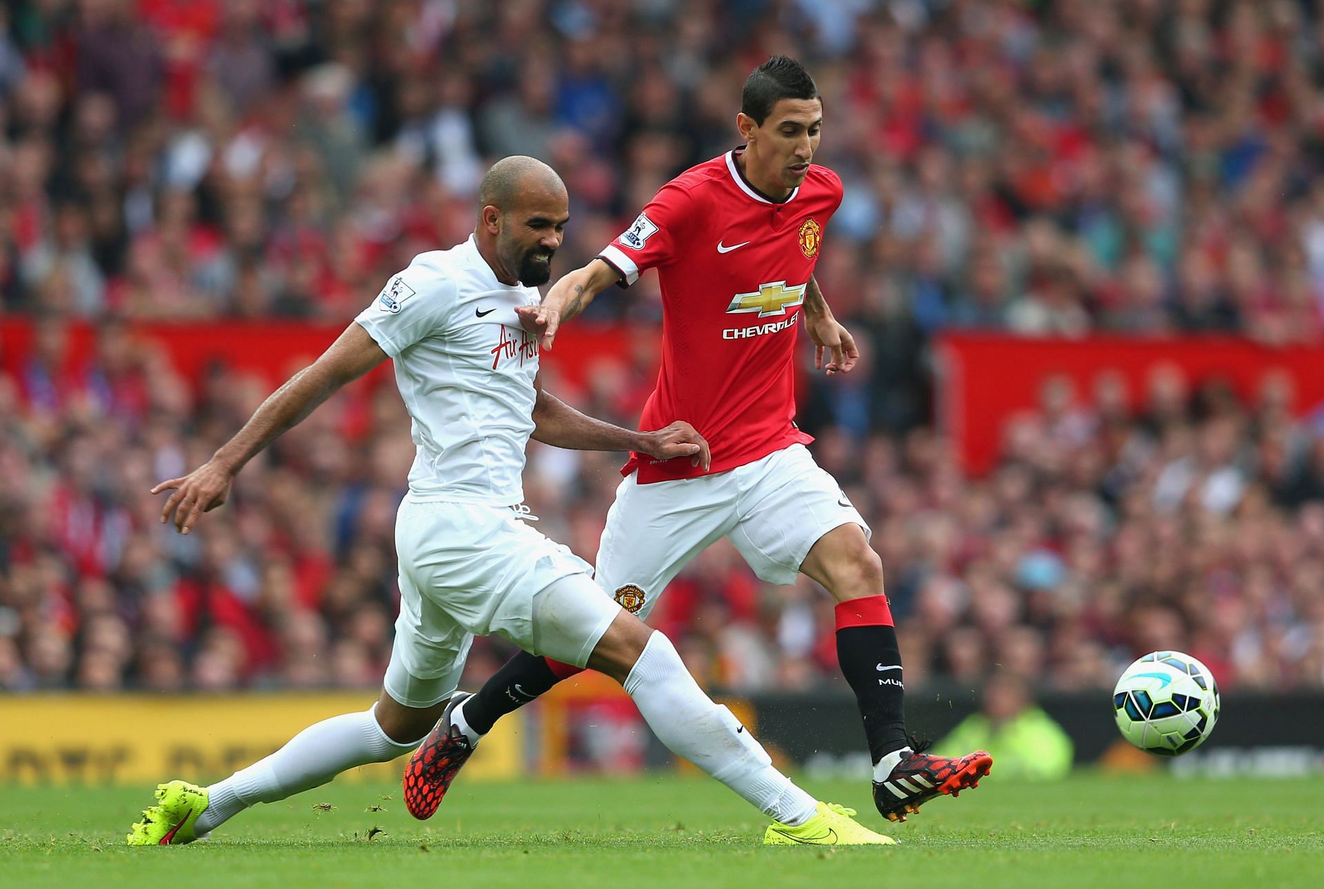 Manchester United v Queens Park Rangers - Premier League