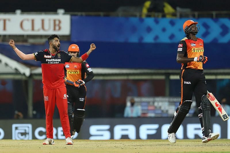 Royal Challengers Bangalore will start as the favorites to win their IPL 2021 battle against Sunrisers Hyderabad (Image Courtesy: IPLT20.com)