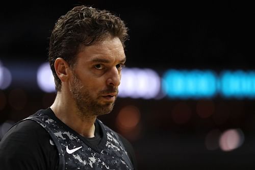 Pau Gasol #16 of the San Antonio Spurs looks on.