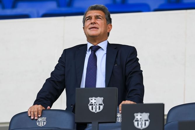 Barcelona Transfer News Roundup: Xavi wants Bayern Munich forward at Barca, Blaugrana striker to leave the club in January and more - 29 October 2021