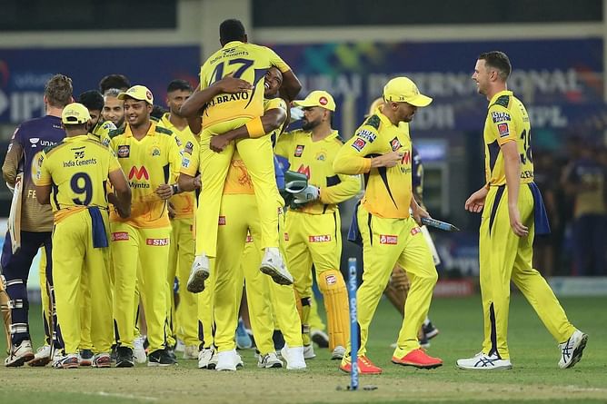 “Allow 5 overseas players in a playing XI in the IPL” - Aakash Chopra explains why he wants a rule change for next season