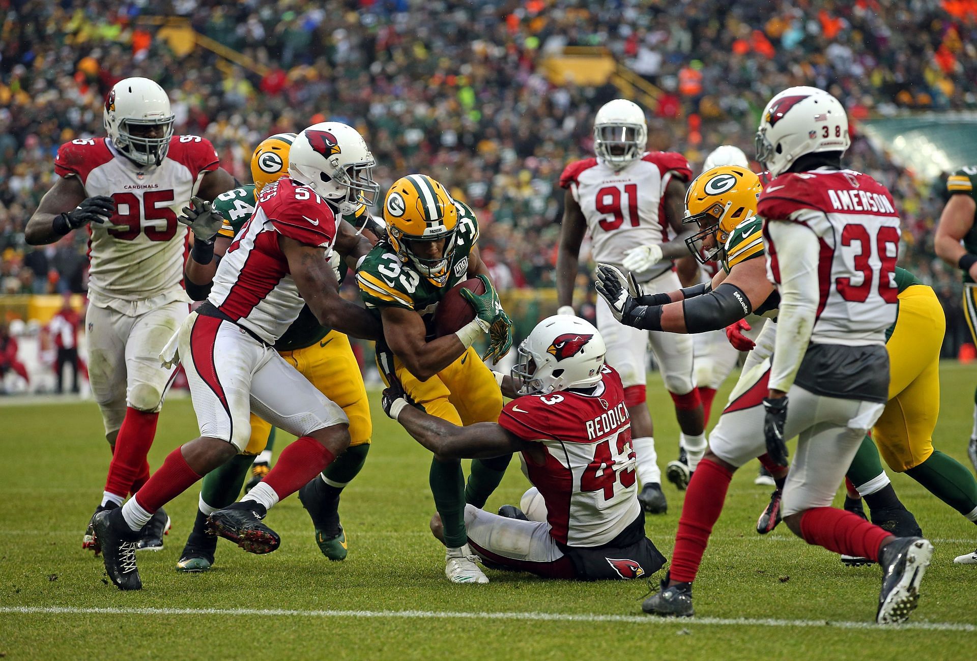 Arizona Cardinals v Green Bay Packers