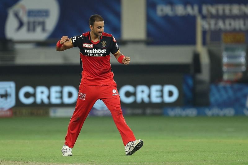 Harshal Patel celebrates after picking up a wicket in IPL 2021. (Image Courtesy: iplt20.com)