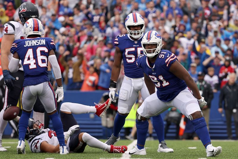 Ed Oliver of the Buffalo Bills celebrates against the Houston Texans