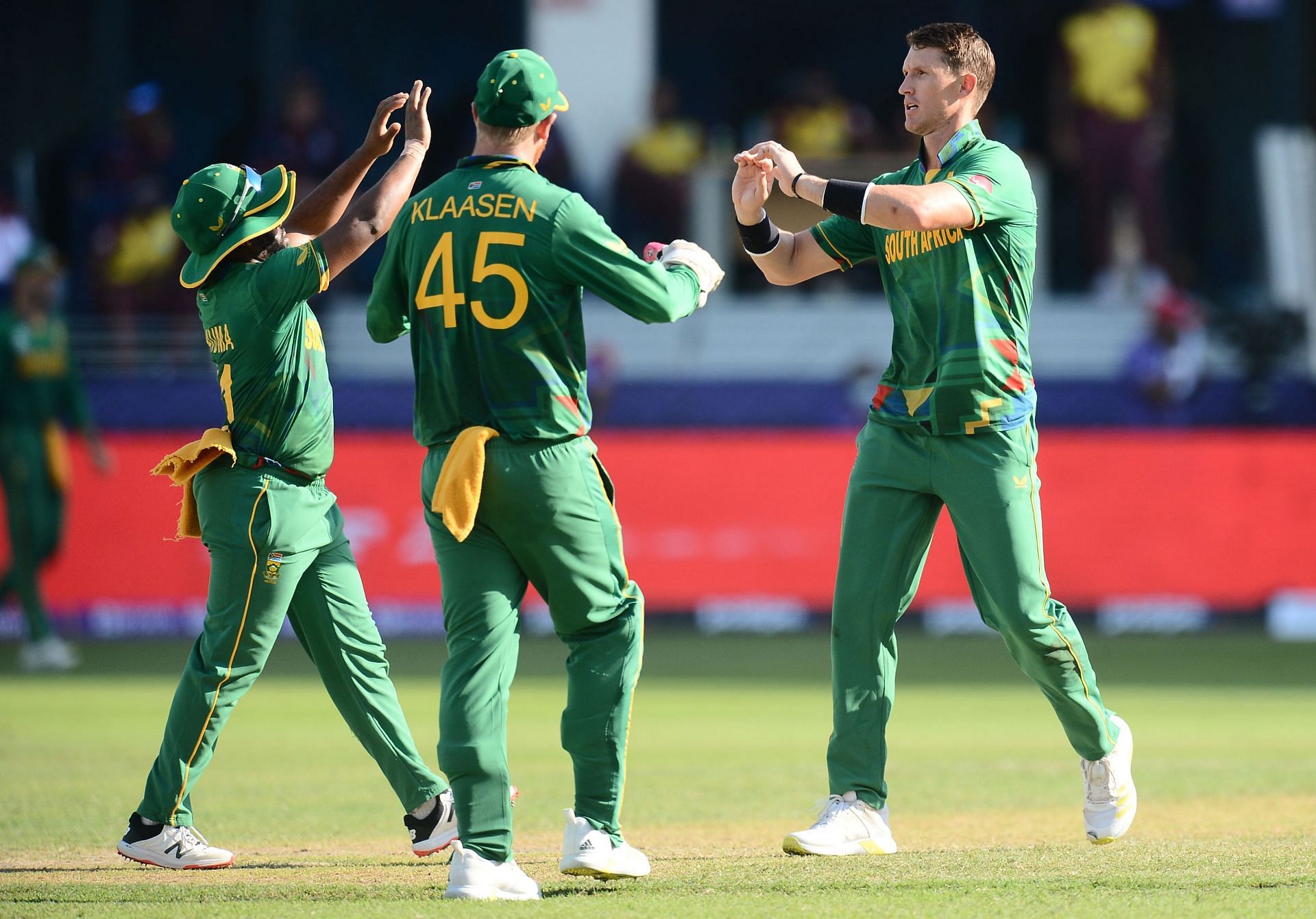 Dwaine Pretorius (R) of South Africa celebrates a wicket. Pic: Getty Images