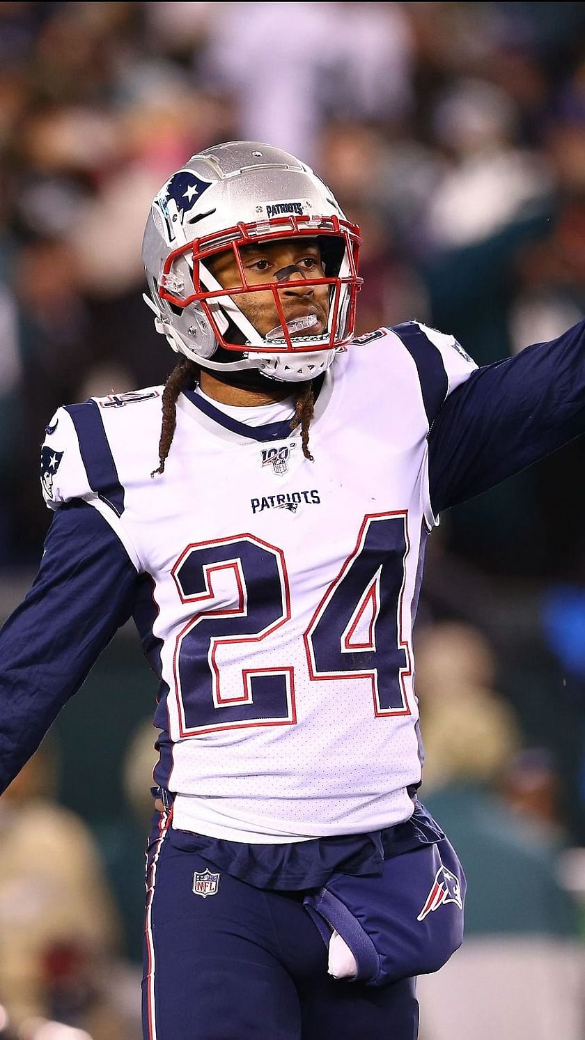 Stephon Gilmore trade: Carolina Panthers land star CB from Patriots