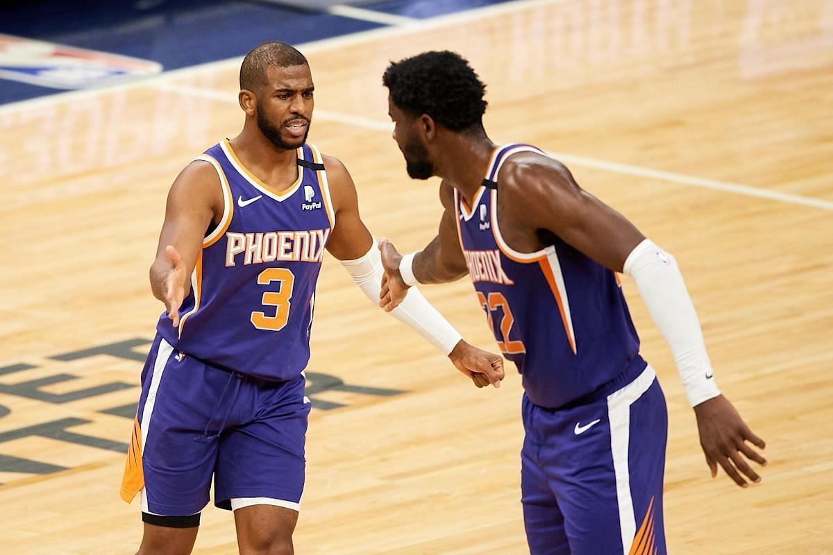 Chris Paul and Deandre Ayton of the Phoenix Suns