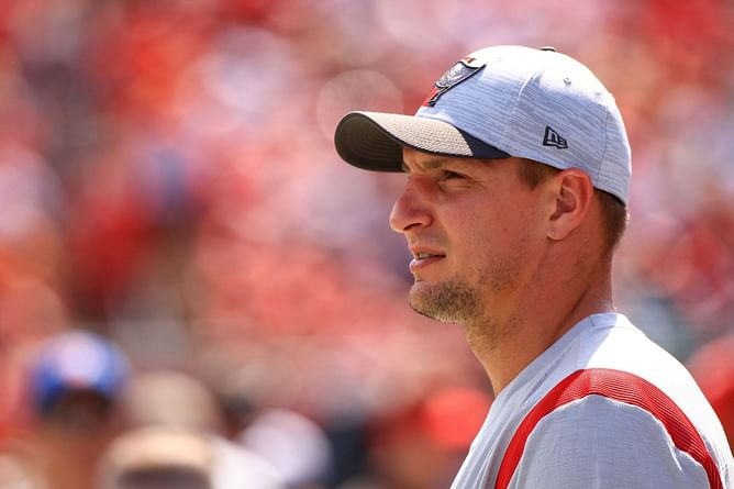 Will Rob Gronkowski play vs. Eagles in Week 6?