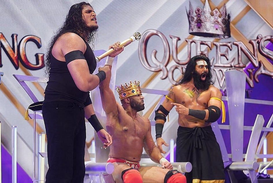 WWE RAW में King Of the Ring और Queen Crown टूर्नामेंट के सेमीफाइनल मैच देखने को मिले
