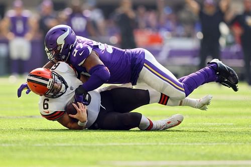 Baker Mayfield being sacked by the Minnesota Vikings in Week 4