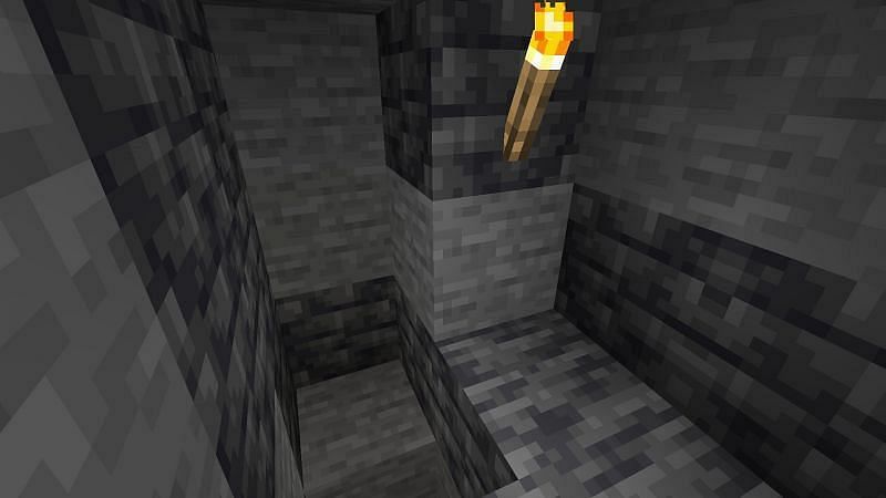 Where stone meets deepslate (Image via Minecraft)