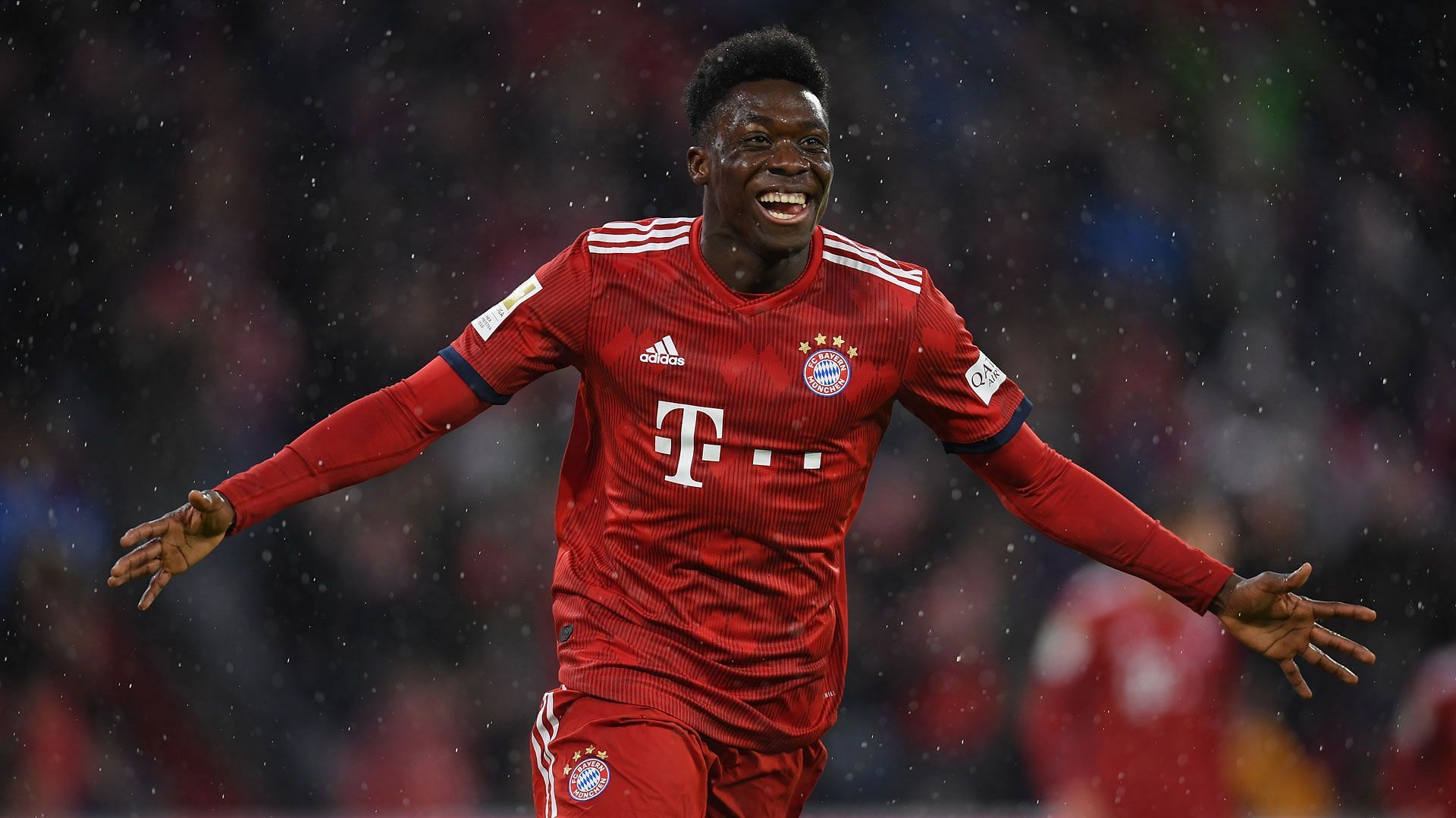 Reasons why Alphonso Davies is the best young left back in FIFA 22 (Image via fcbayern.com)