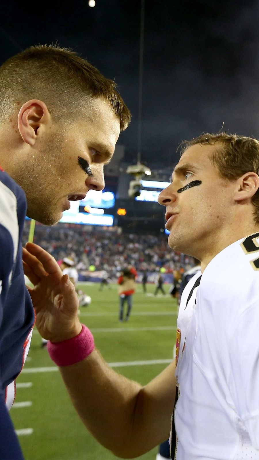 Tom Brady Breaks NFL Career Passing Record in Homecoming to New England