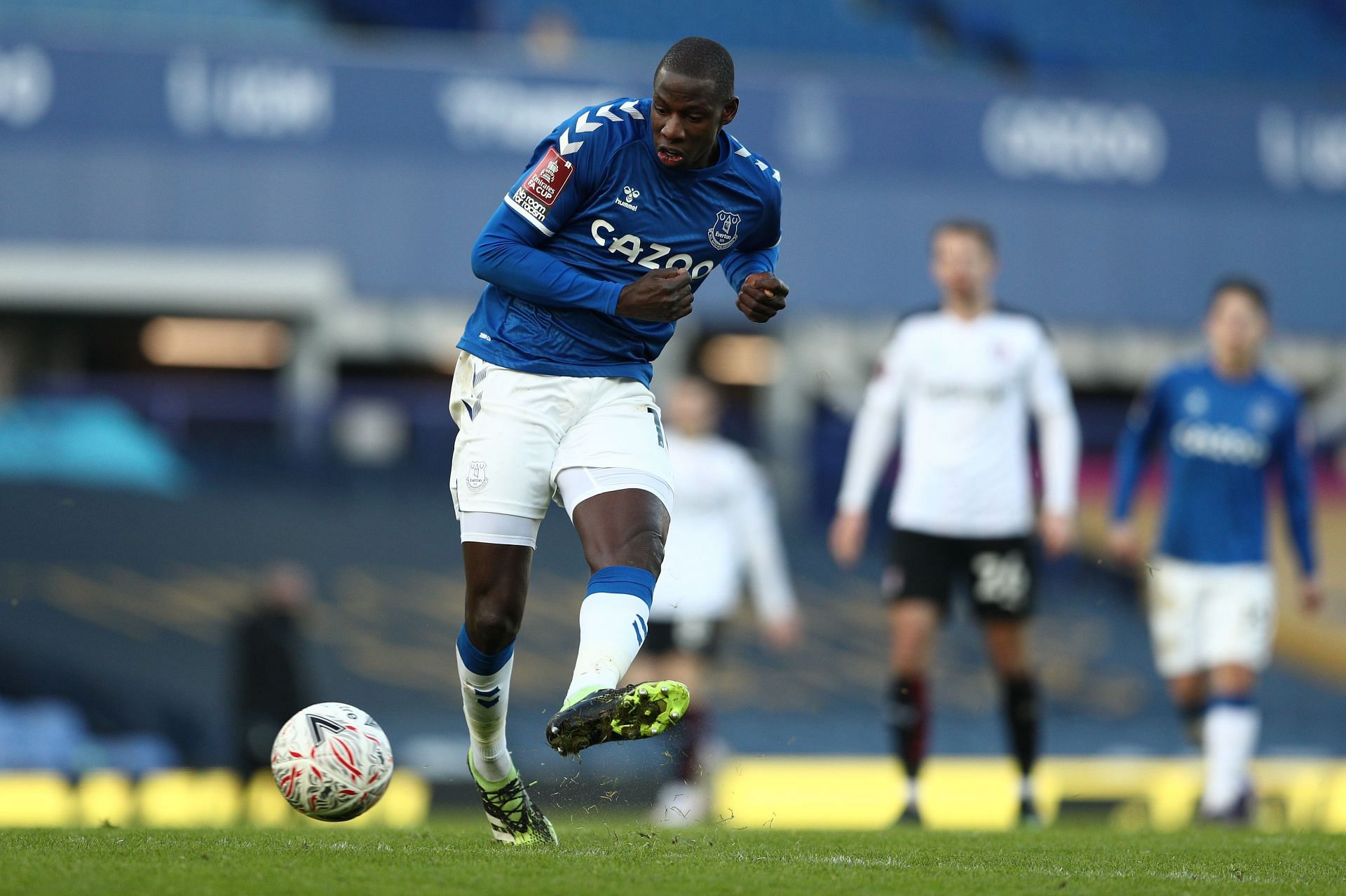 Abdoulaye Doucoure playing for Everton