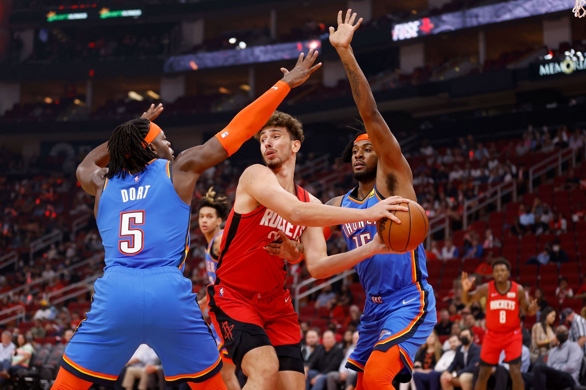 Houston Rockets rookie Alperen Sengun with the ball