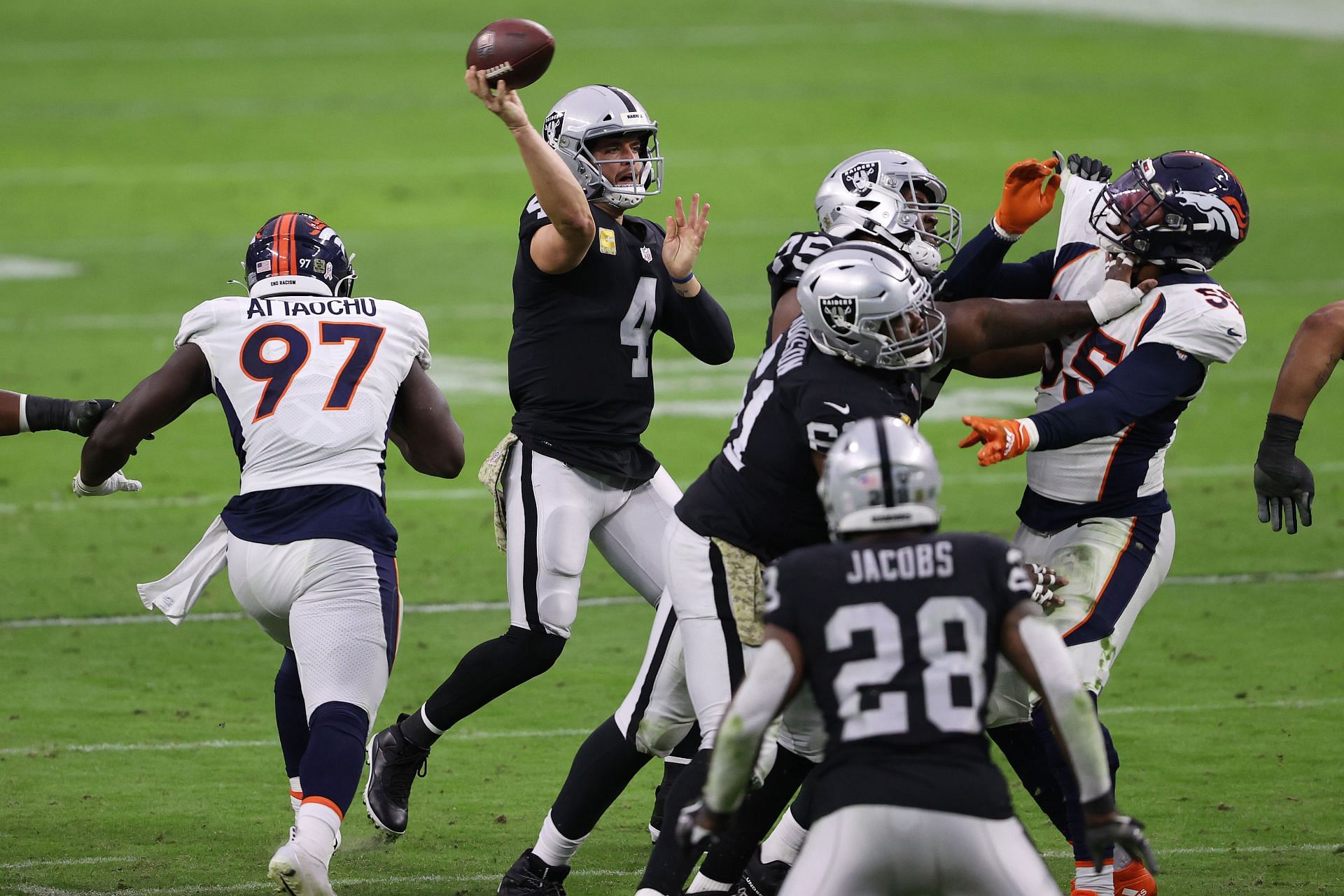 Denver Broncos v Las Vegas Raiders