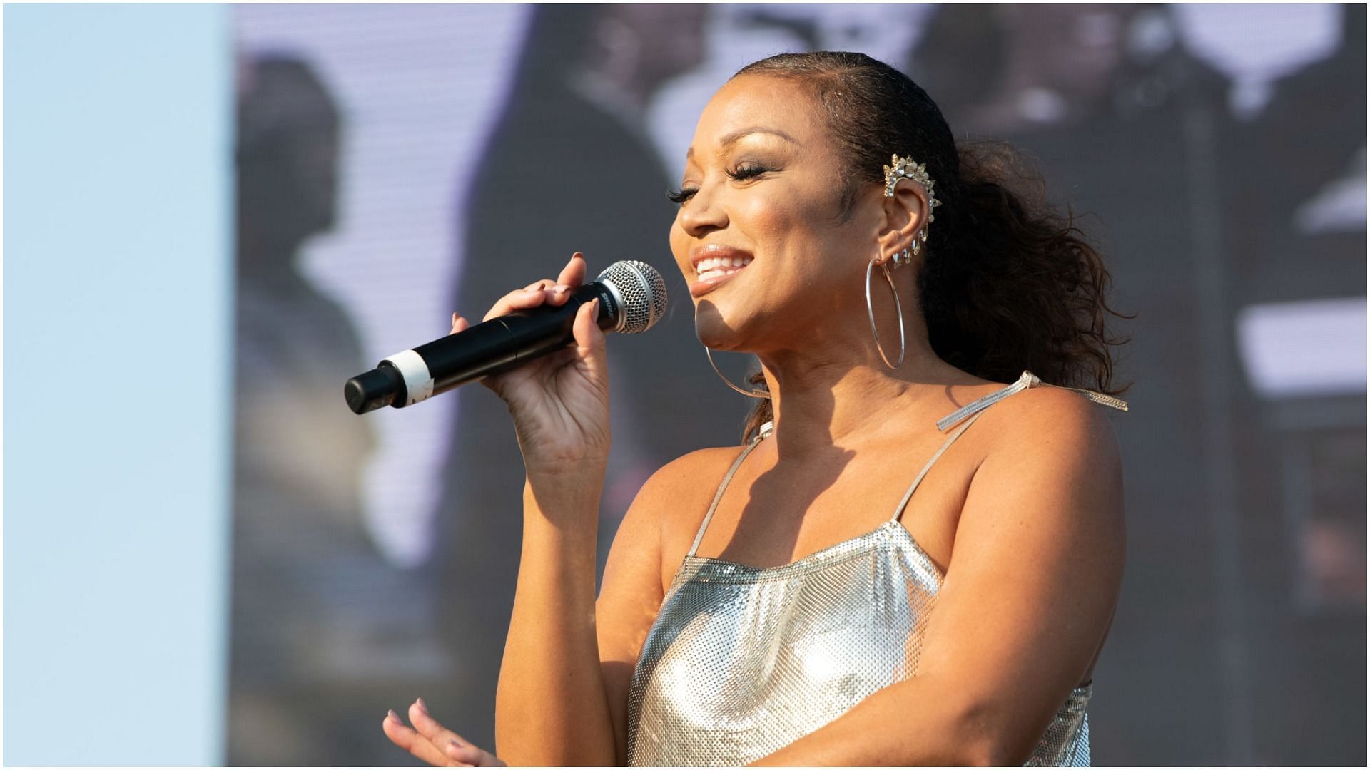 Chante Moore performs at the 31st Annual Long Beach Jazz Festival at Rainbow Lagoon Park on August 11, 2018 in Long Beach, California. (Image via Getty Images)