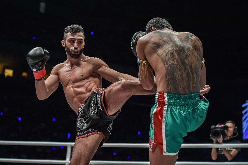 Giorgio Petrosyan dominates Davit Kiria to earn the unanimous decision victory