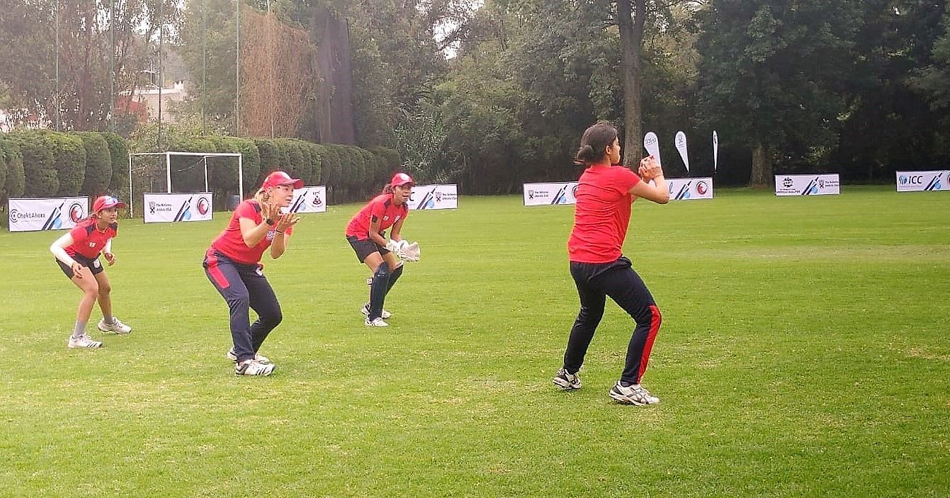 USA Women practice ahead of a game.