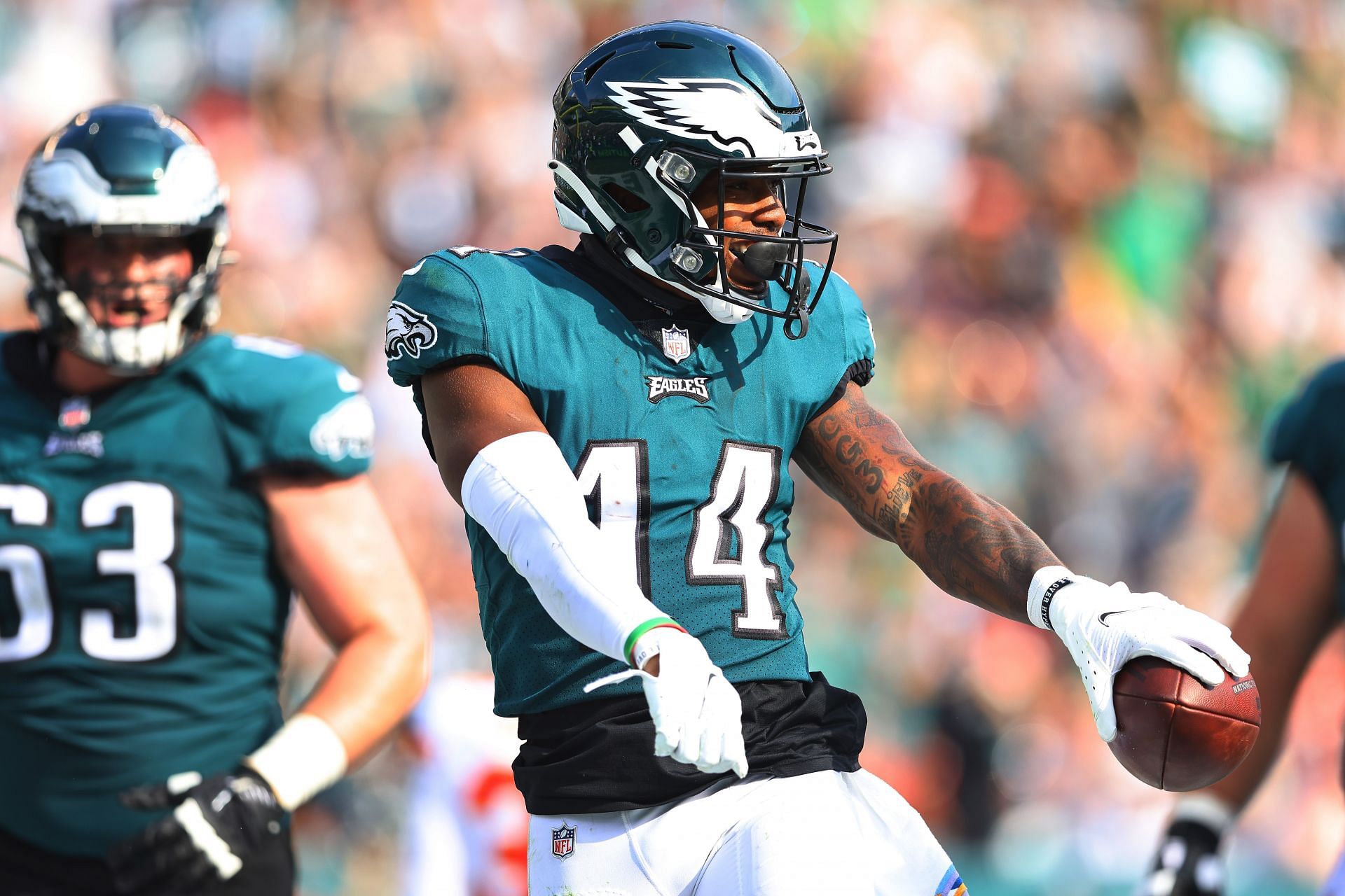 Kenneth Gainwell Fantasy Waiver Wire: Should I Pick Up Eagles RB