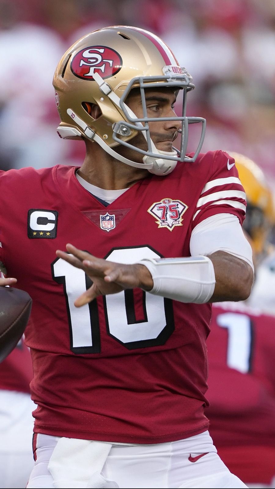 49ers QB Jimmy Garoppolo carted off, ruled out after suffering