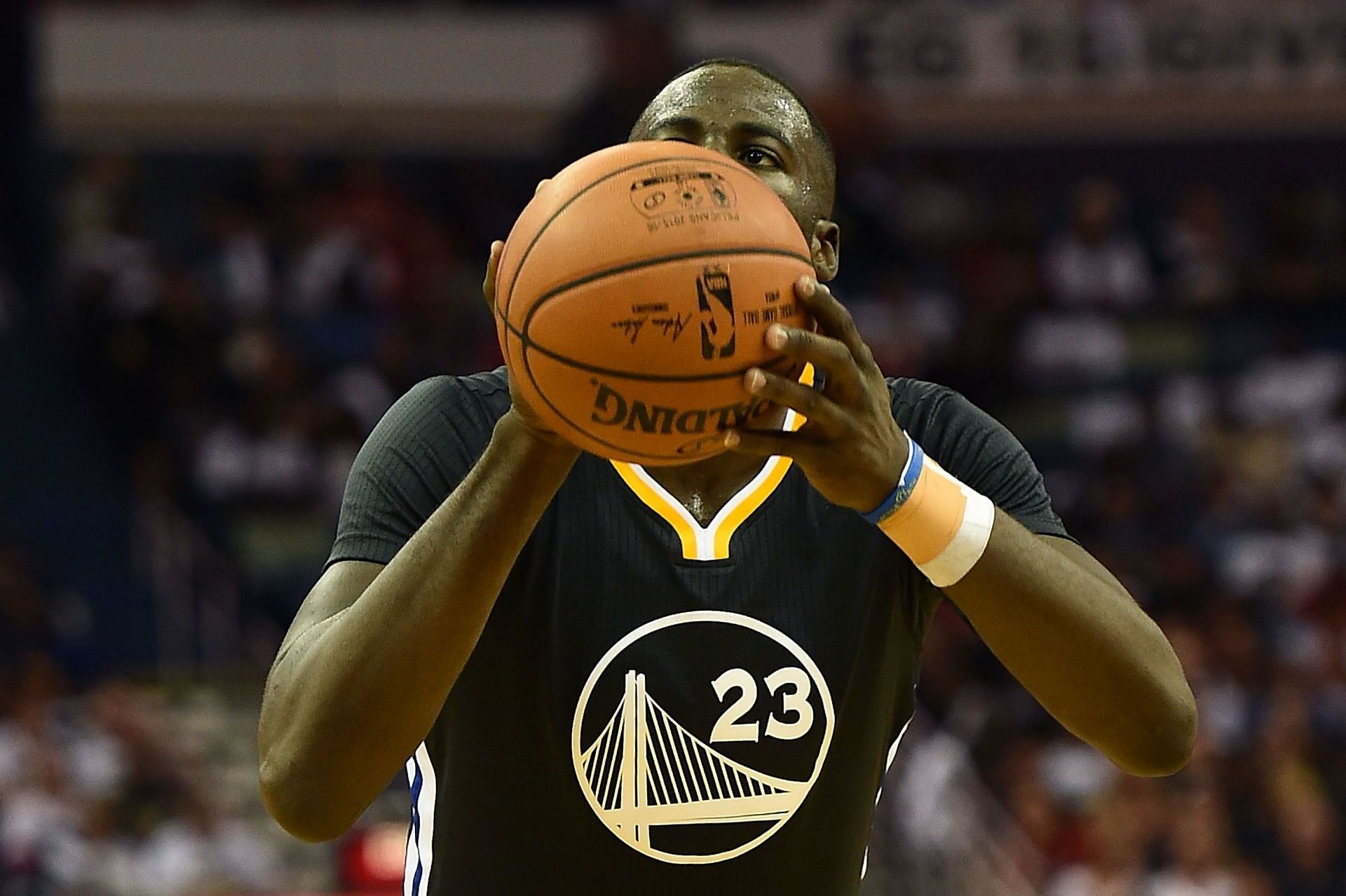 Draymond Green of the Golden State Warriors has struggled in the free throw line to start the season.